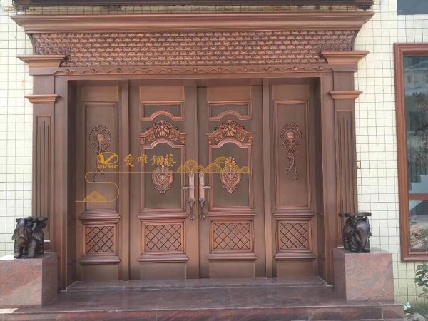 高、低檔銅門有什么區別？別墅銅門定制廠家告訴您！