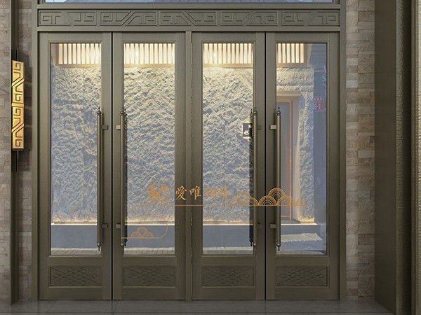 銅門在設計款式方面需要不斷創新
