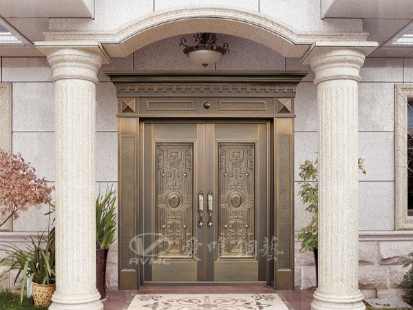 廣東銅門廠家愛唯銅藝嚴格控制高質量銅門的生產